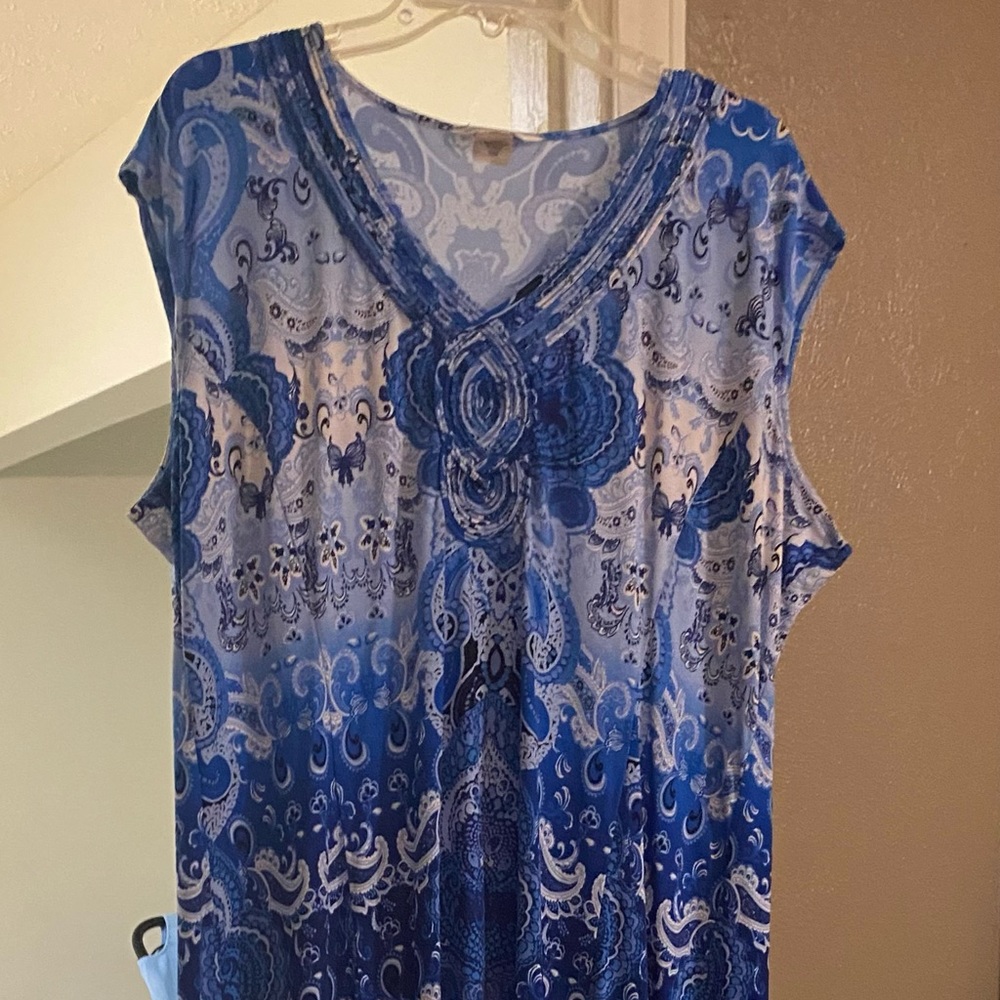 Woman’s 20W Maxi Dress knit paisley cap sleeved